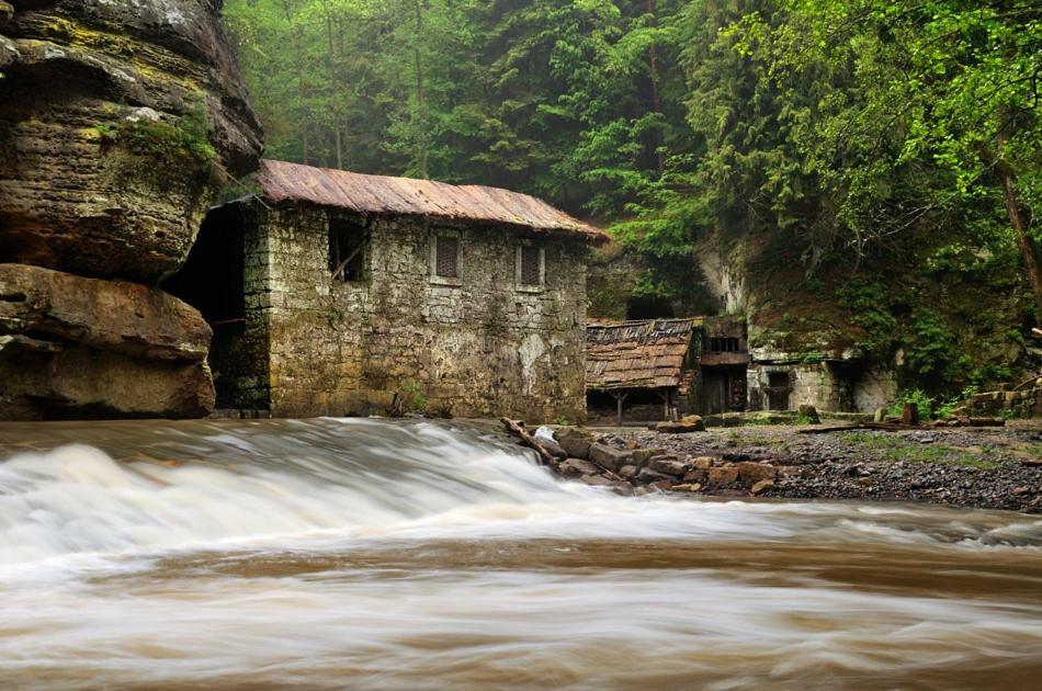 Apartman U Mluvicich Kamenu Stare Krecany Luaran gambar